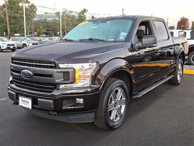 2019 Ford F-150 XLT photo 2