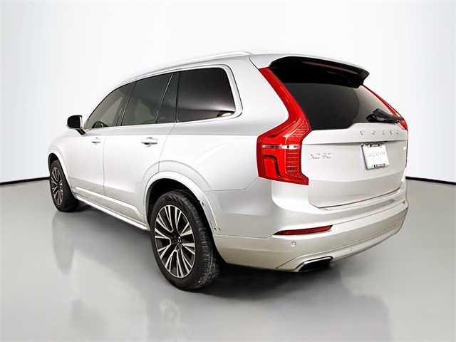 2020 Volvo XC90 T5 Momentum photo 3