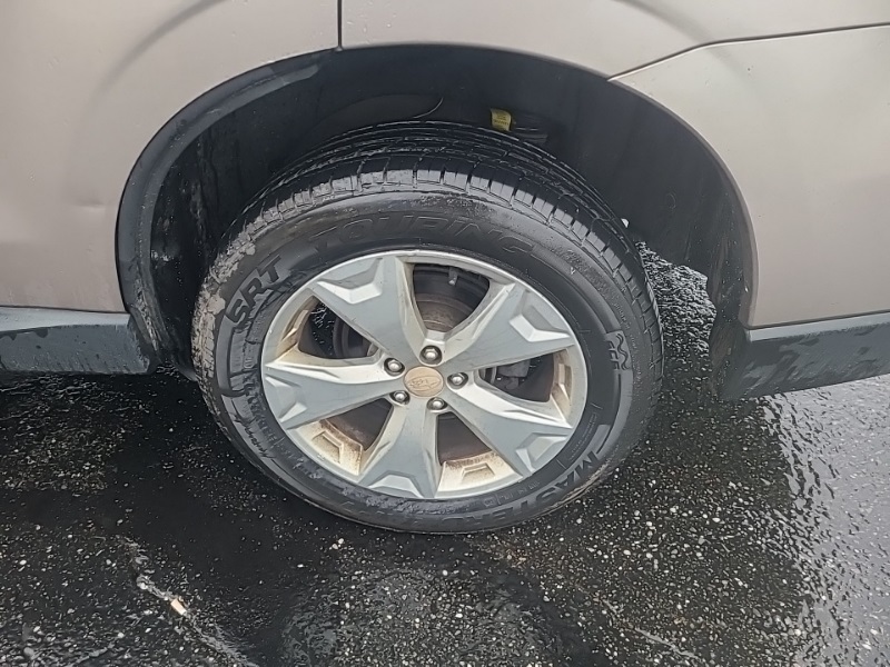 2015 Subaru Forester 2.5i Premium photo 7