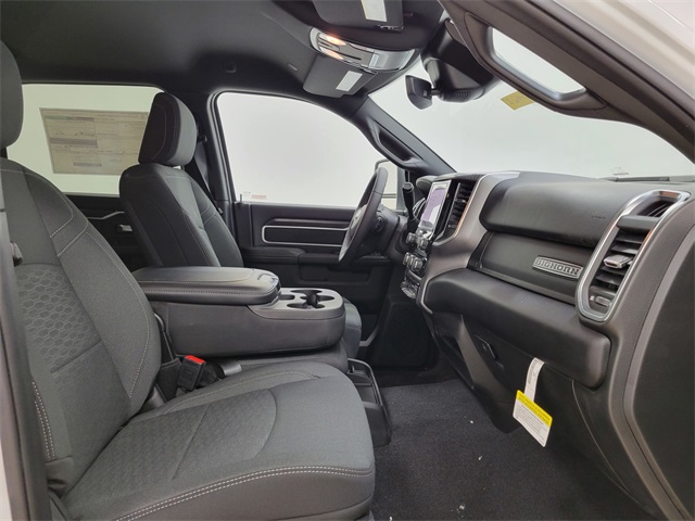 2025 Ram 2500 Big Horn photo 17