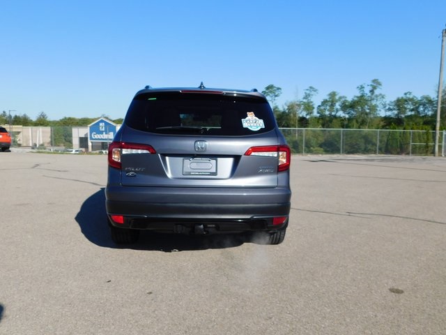 2022 Honda Pilot Special Edition photo 3