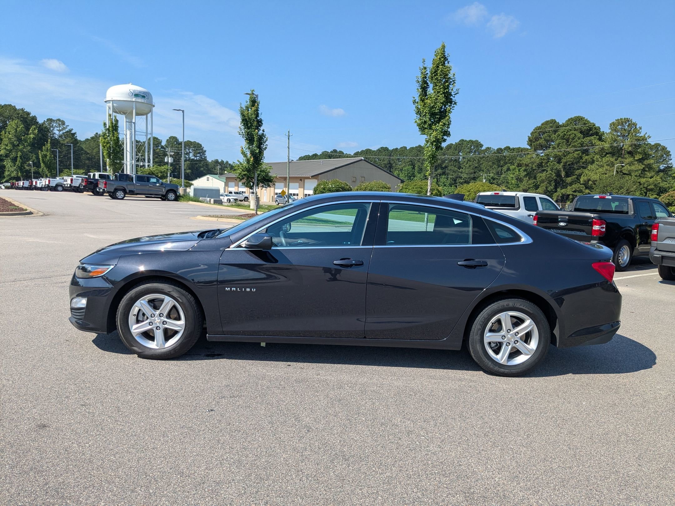2023 Chevrolet Malibu 1LT photo 10