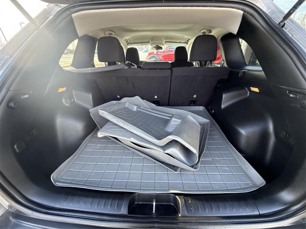 2019 JEEP CHEROKEE - Image 24