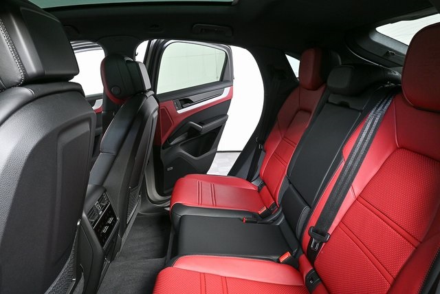 2026 Porsche Cayenne E-Hybrid Coupe S photo 19