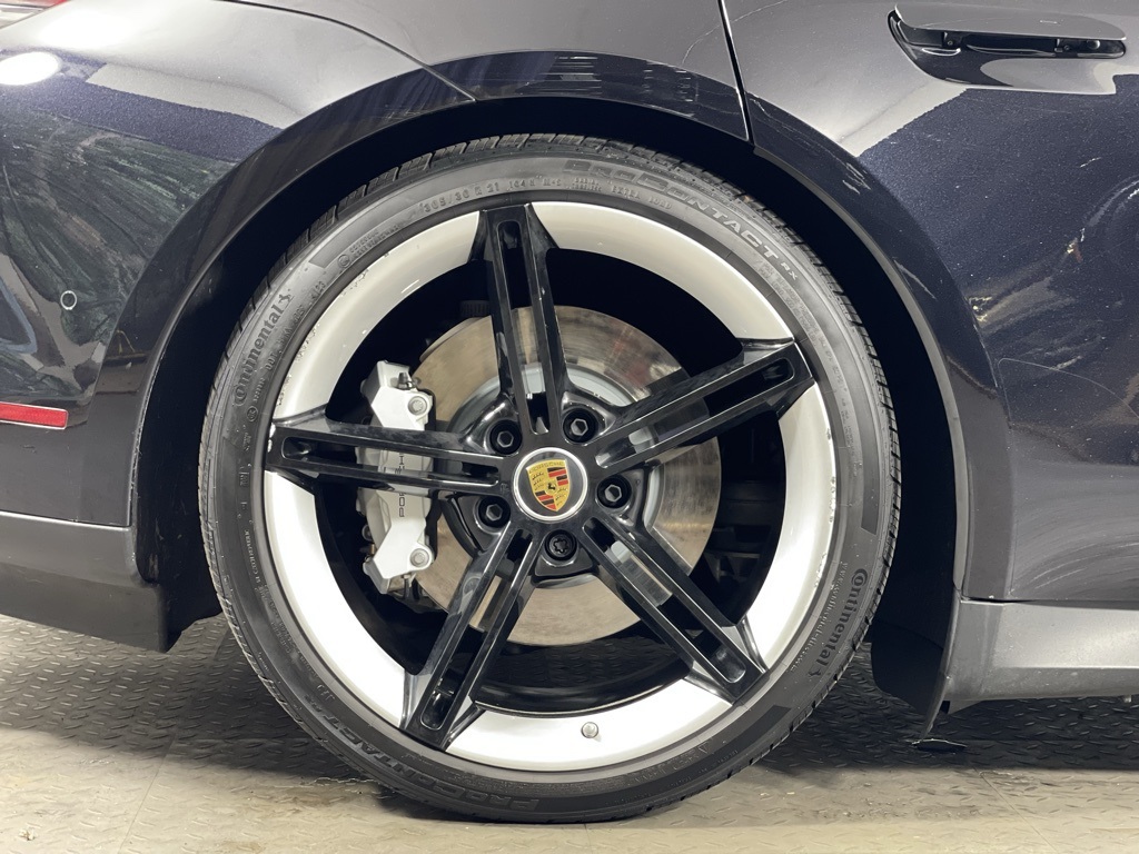 2024 Porsche Taycan Turbo photo 12