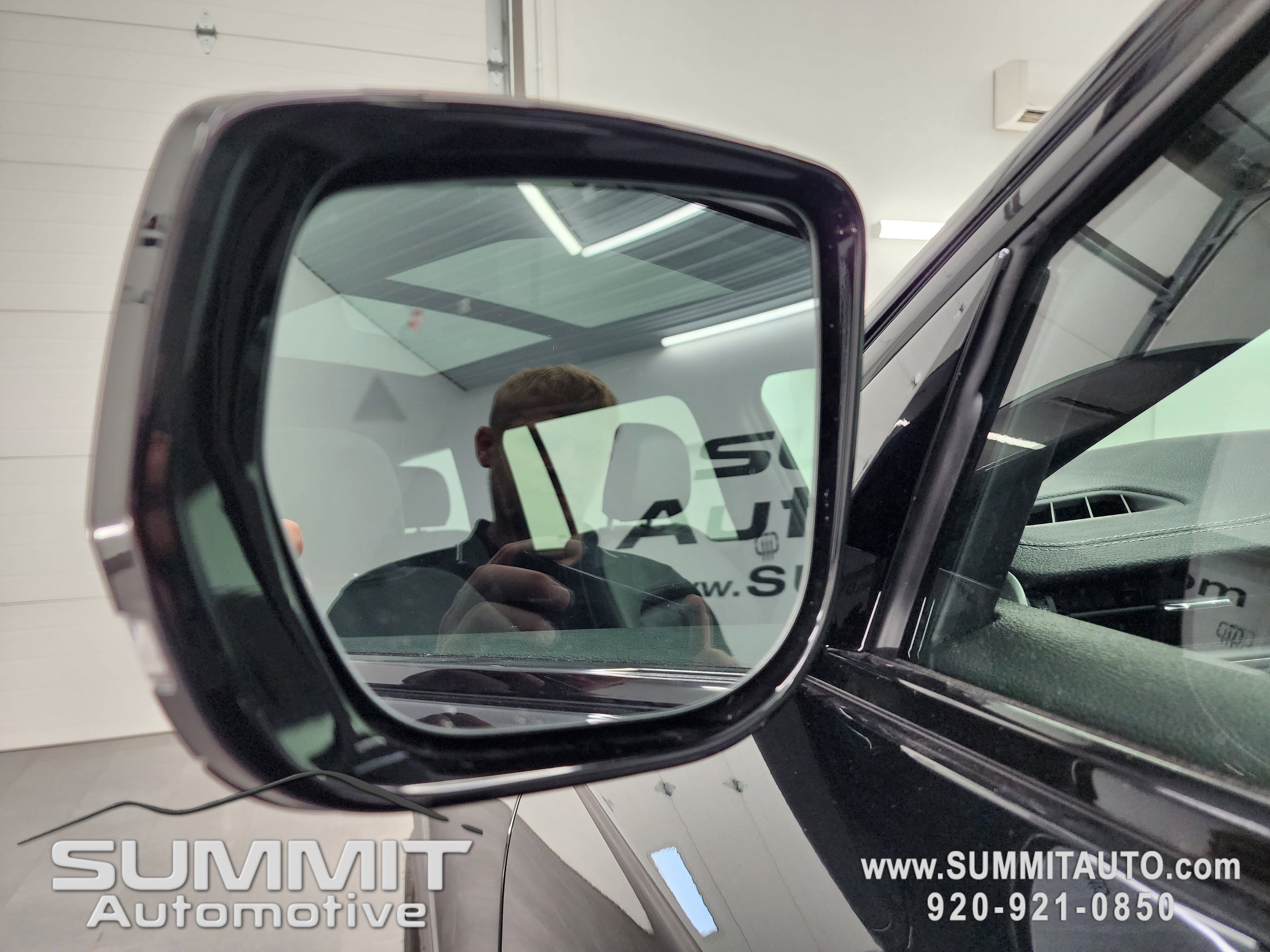 2025 Jeep Grand Cherokee Limited photo 2