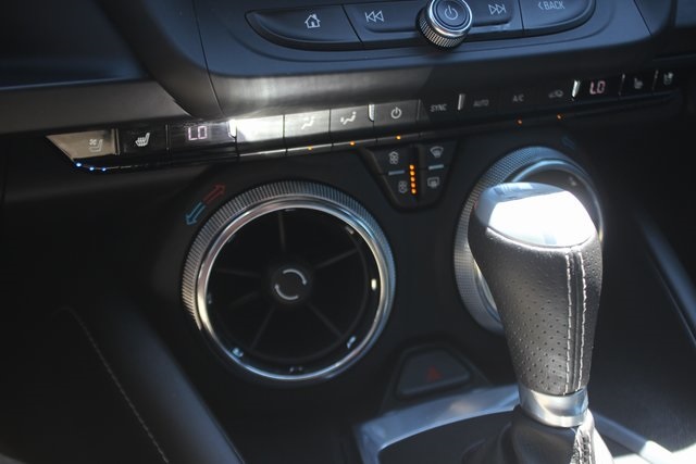 2016 Chevrolet Camaro 2LT photo 8