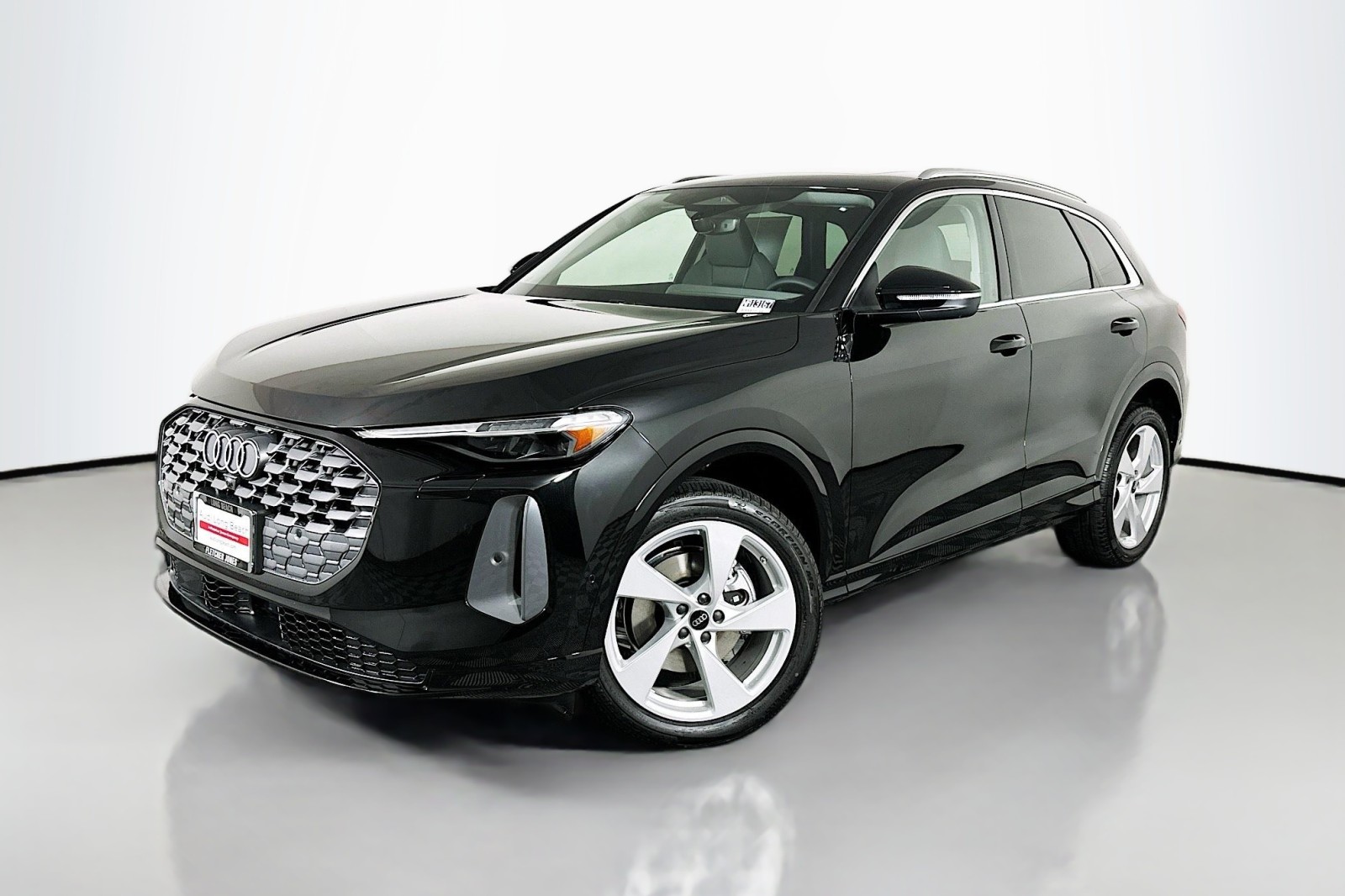 2025 Audi New Q5 Premium Plus's photo