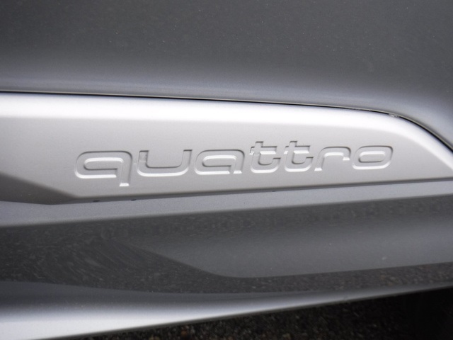 2024 Audi Q7 45 Premium Plus photo 4