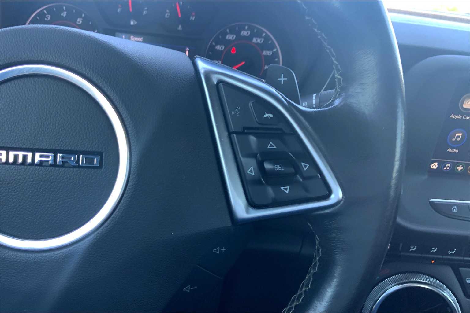 2019 Chevrolet Camaro 1LT photo 19