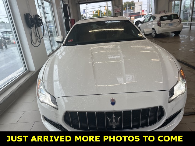 2017 Maserati Quattroporte Q4 GranLusso photo 2