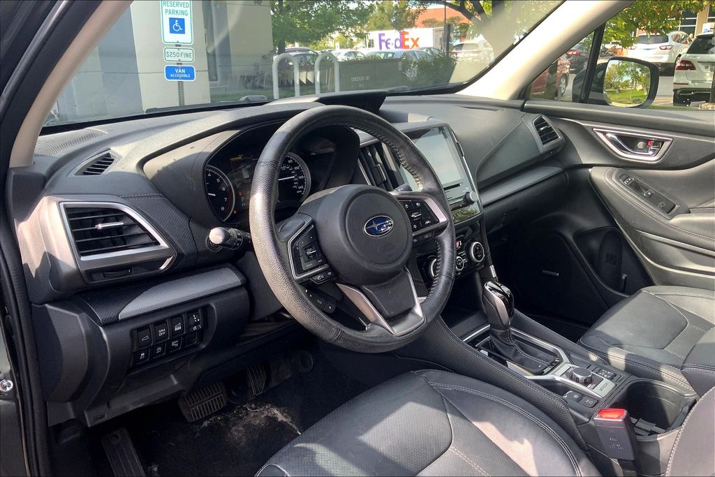2019 Subaru Forester Limited photo 12