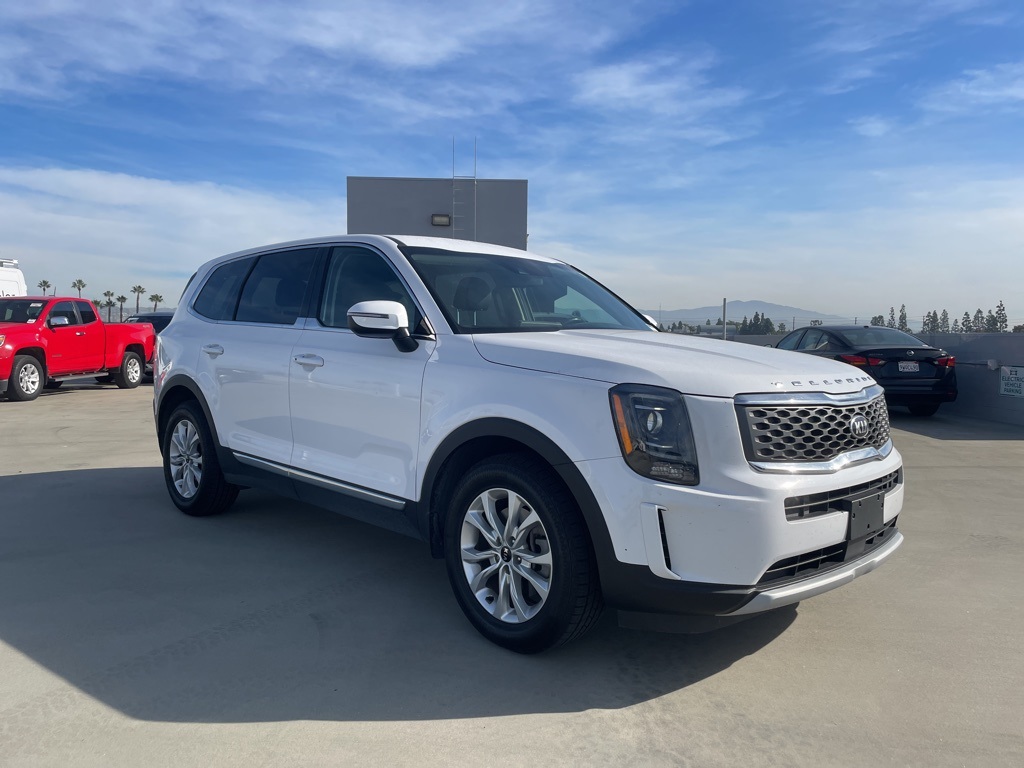 2021 Kia Telluride LX's photo