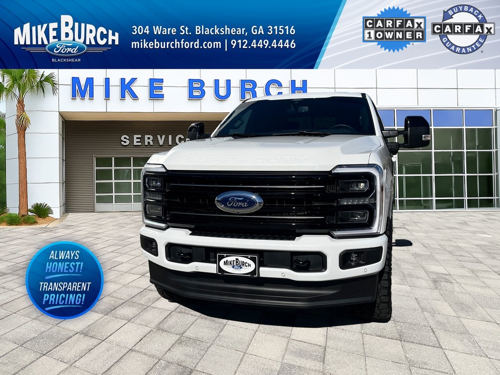 2025 Ford F-250 Super Duty Platinum's photo