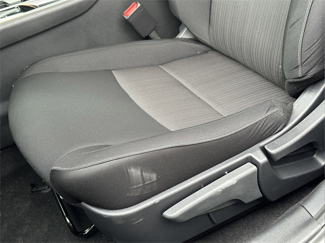 2025 Nissan Sentra SV photo 30