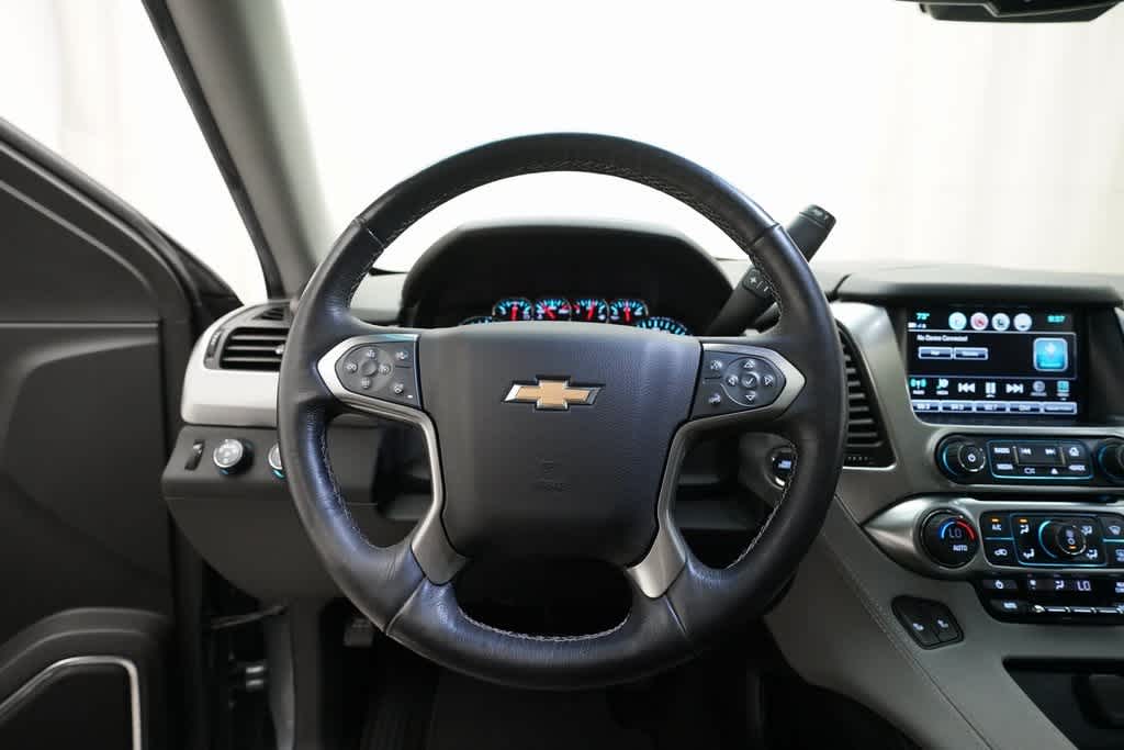 2018 Chevrolet Tahoe LT photo 2