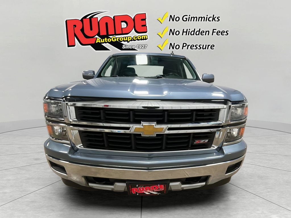 Used 2015 Chevrolet Silverado 1500 LT with VIN 1GCVKREC1FZ291331 for sale in Manchester, IA