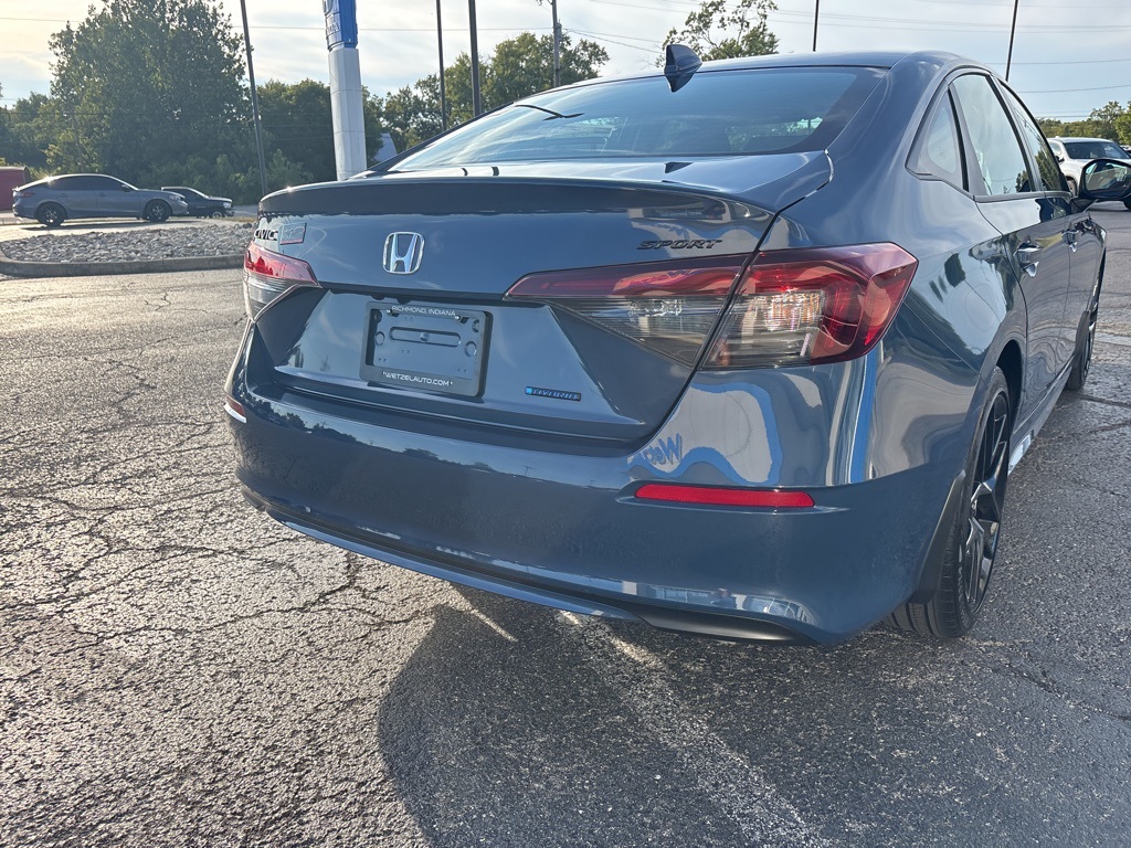 2026 Honda Civic Sport Hybrid photo 2