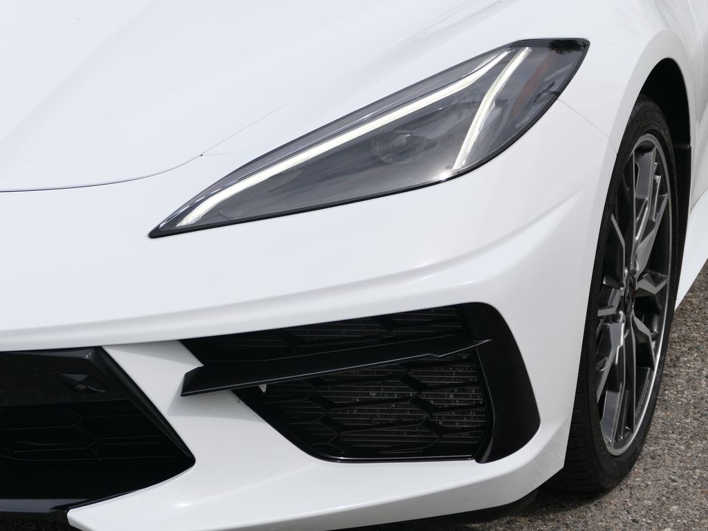 2024 Chevrolet Corvette Stingray 2LT photo 7
