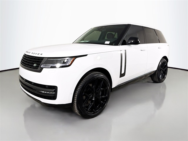 2025 Land Rover Range Rover SE's photo