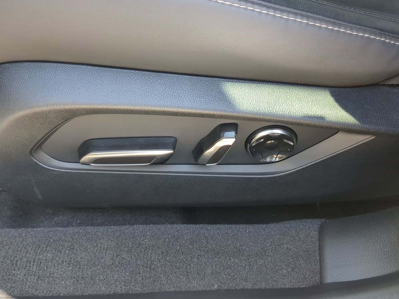 2024 Acura TLX Technology photo 19
