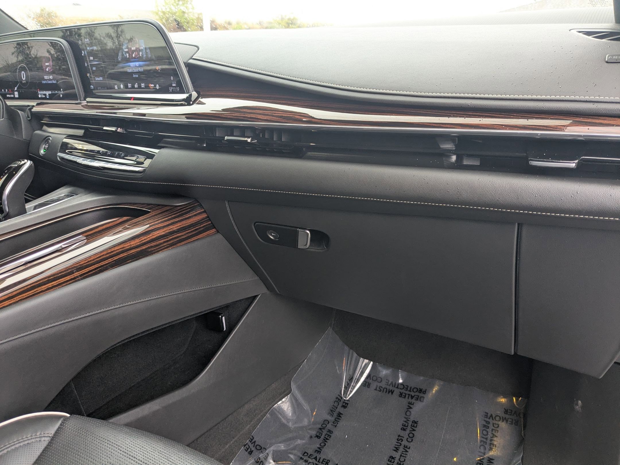 2021 Cadillac Escalade ESV Premium Luxury photo 20
