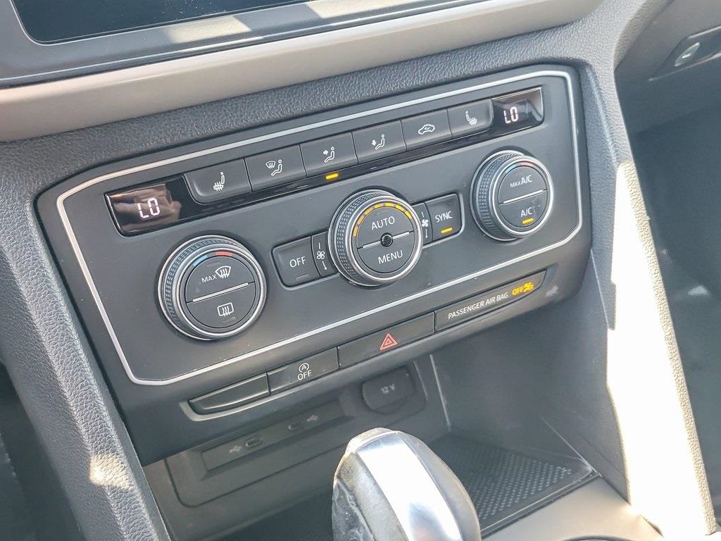2021 Volkswagen Atlas Cross Sport V6 SE Technology photo 15