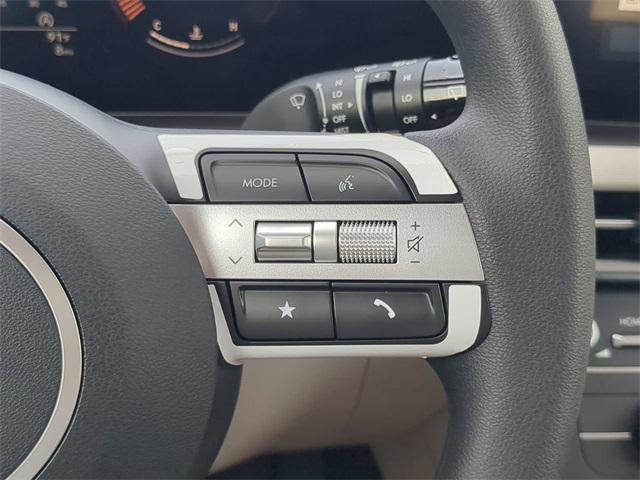 2025 Hyundai Tucson SE photo 23