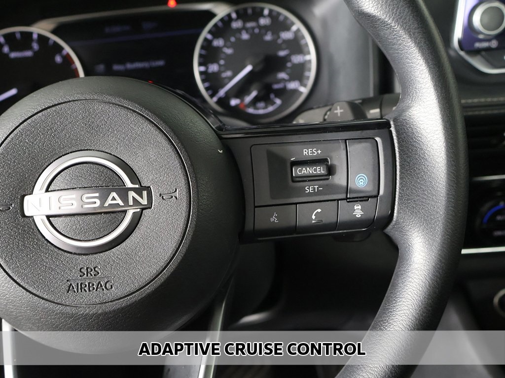 2022 Nissan Rogue SV photo 3