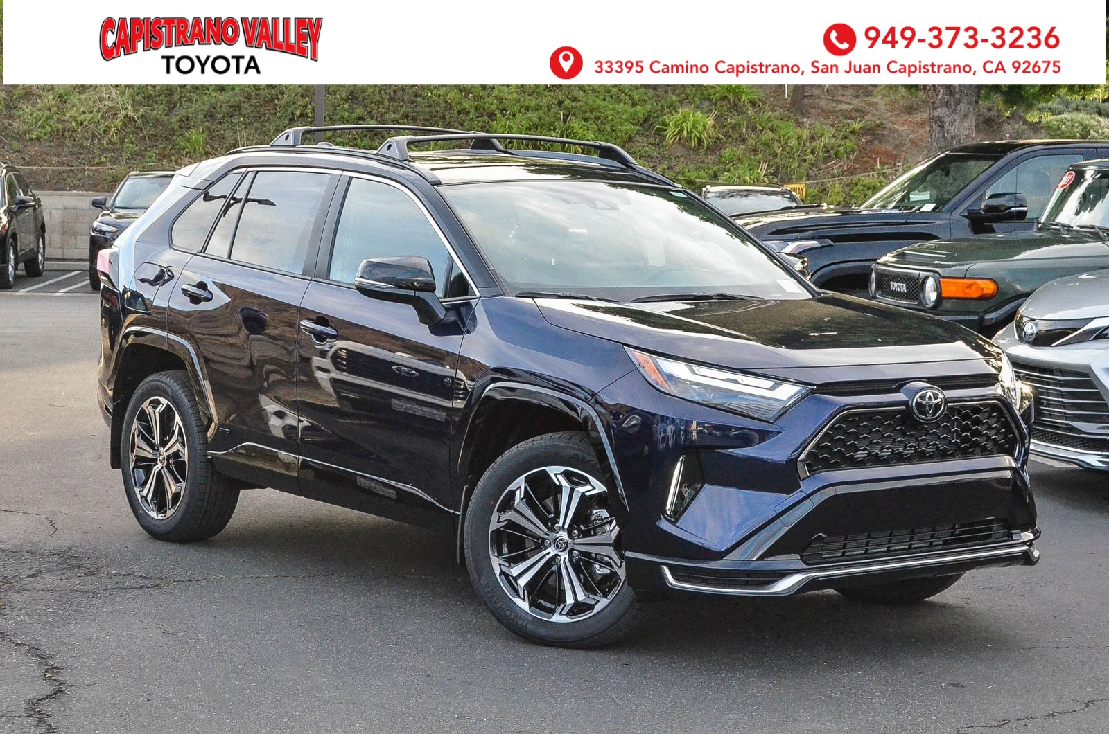 2025 Toyota RAV4 XSE's photo
