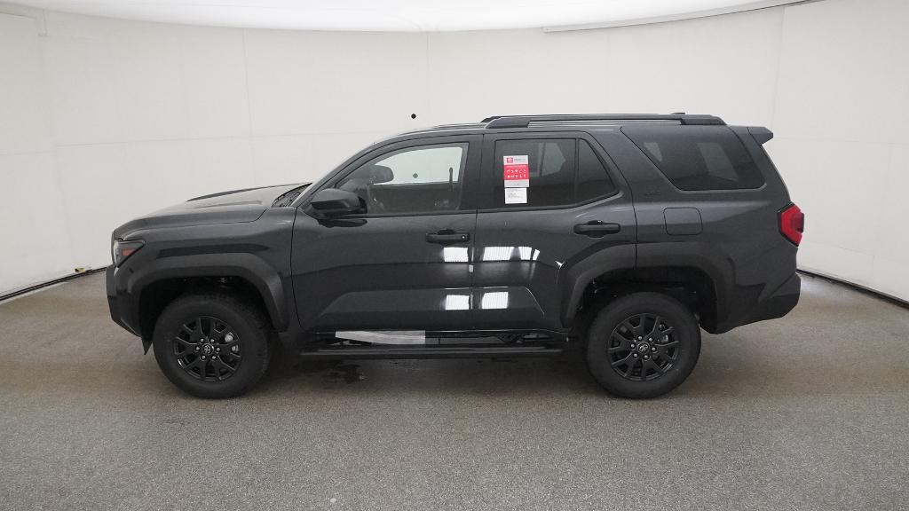 2025 Toyota 4Runner SR5 photo 4