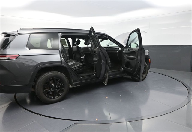 2024 Jeep Grand Cherokee Altitude photo 36