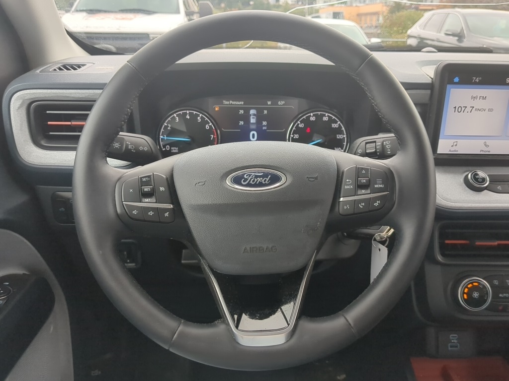 2024 Ford Maverick XLT photo 2