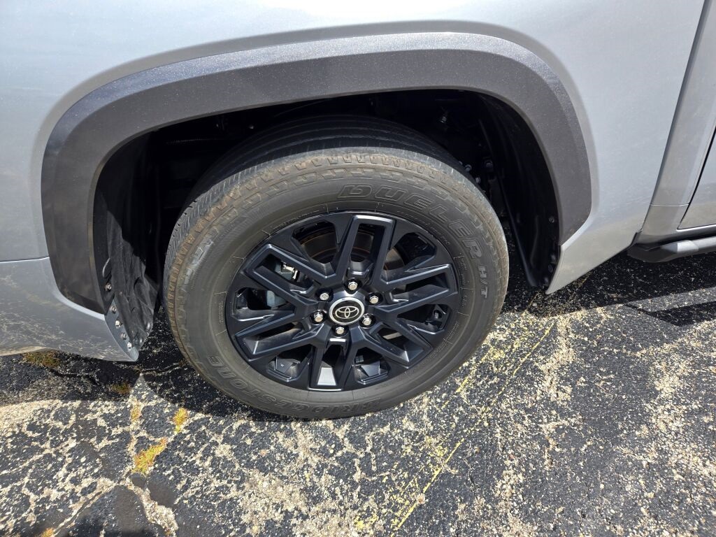 2023 Toyota Tundra Limited photo 11