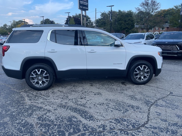 2023 Gmc Acadia SLE photo 3