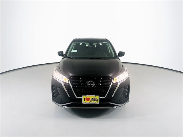 2025 Nissan Kicks Play S photo 3