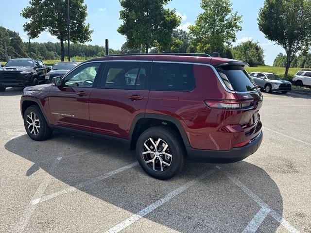 2025 Jeep Grand Cherokee Limited photo 3