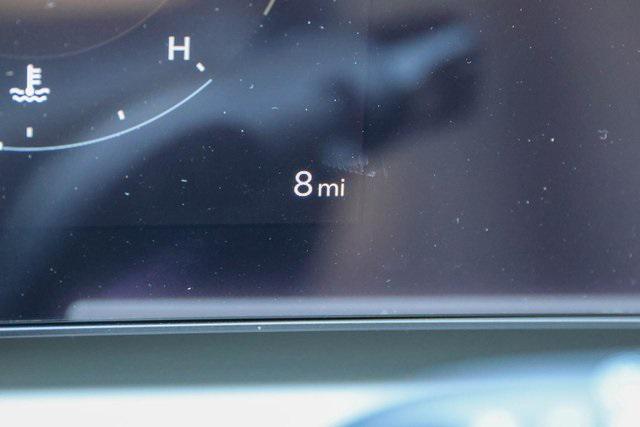 New 2025 White Hyundai SEL Convenience FWD image 24