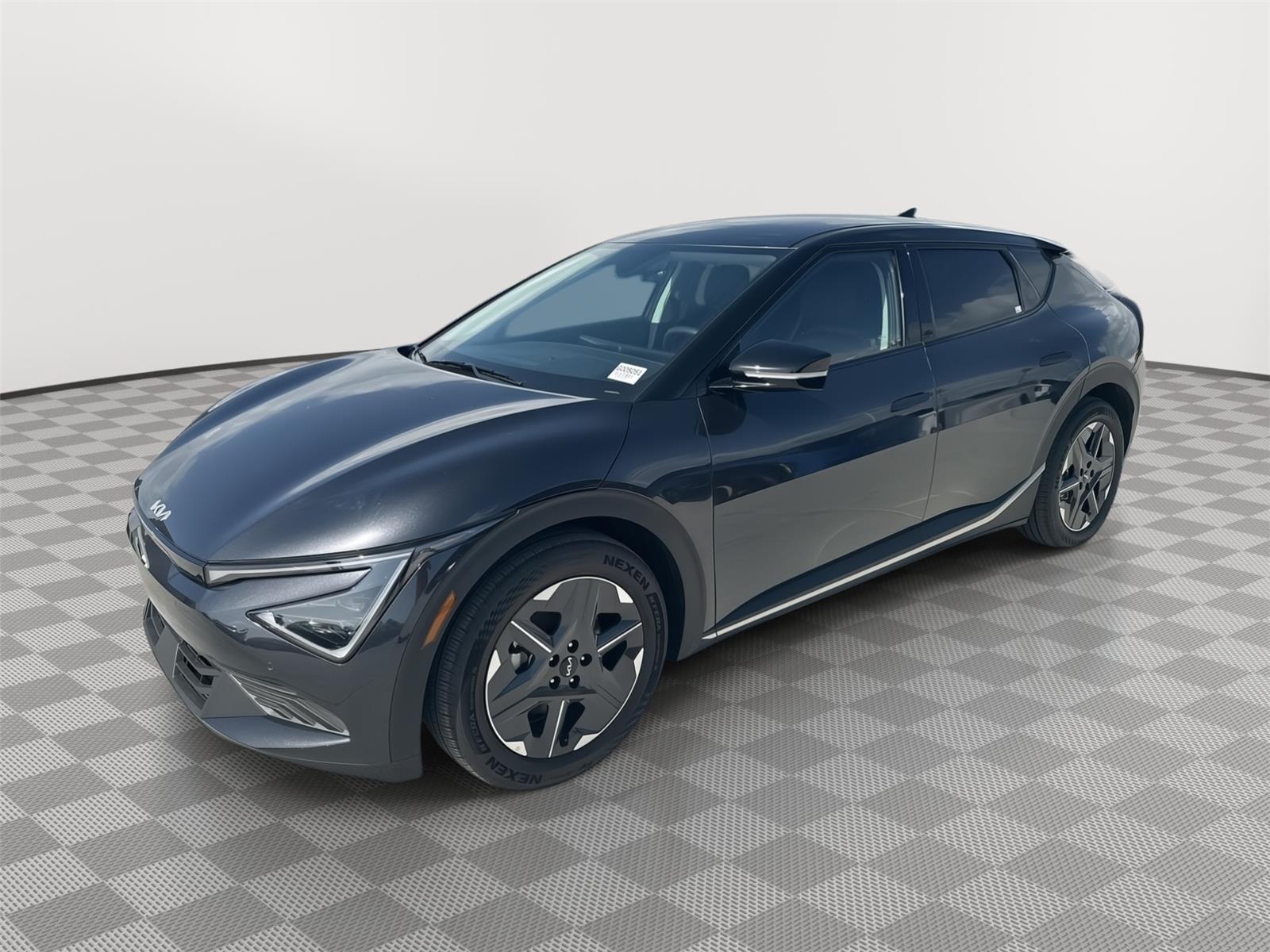 2025 Kia EV6 Light's photo