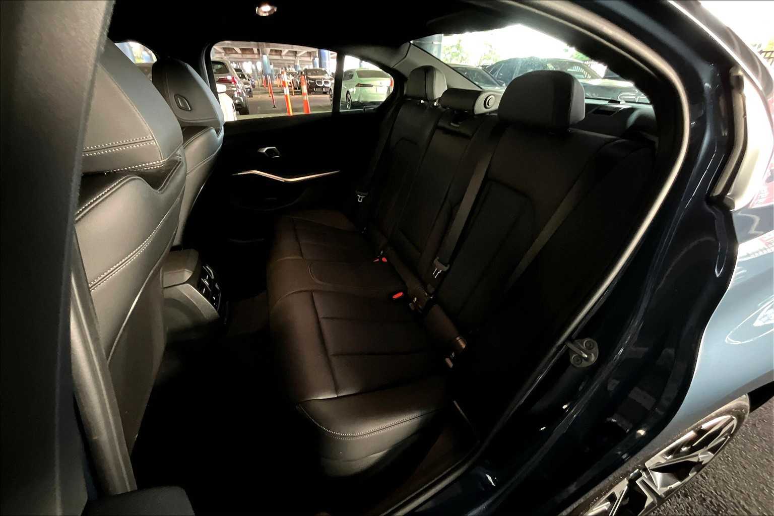 2025 Bmw 330i photo 19