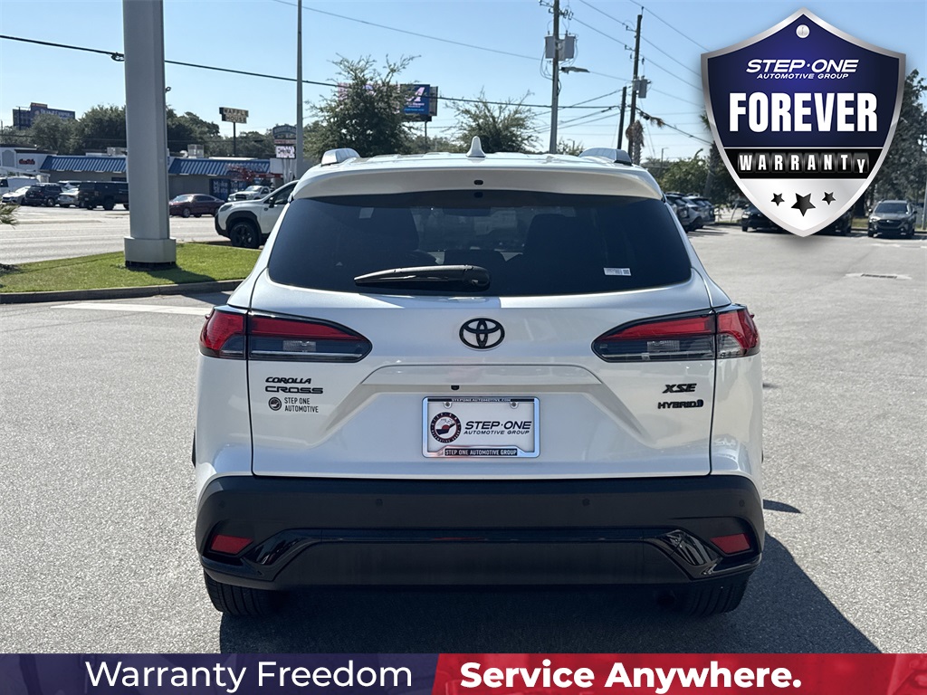 2023 Toyota Corolla Cross Hybrid XSE photo 4