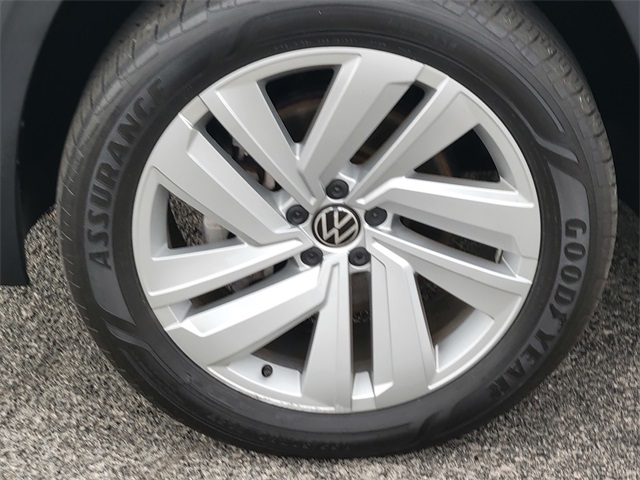 2022 Volkswagen Atlas Cross Sport V6 SE Technology photo 12