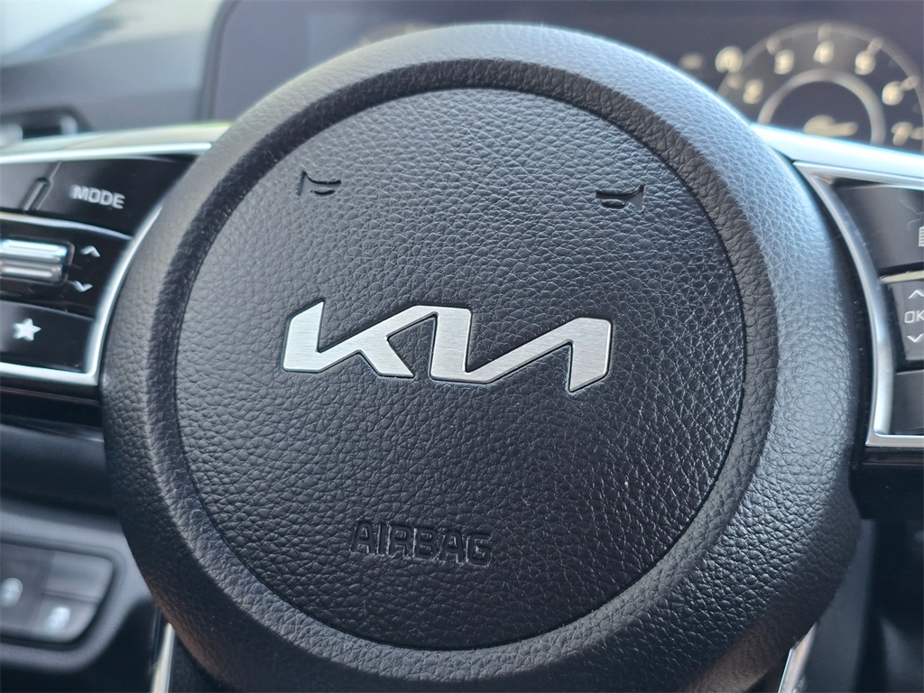2024 Kia Seltos S photo 18