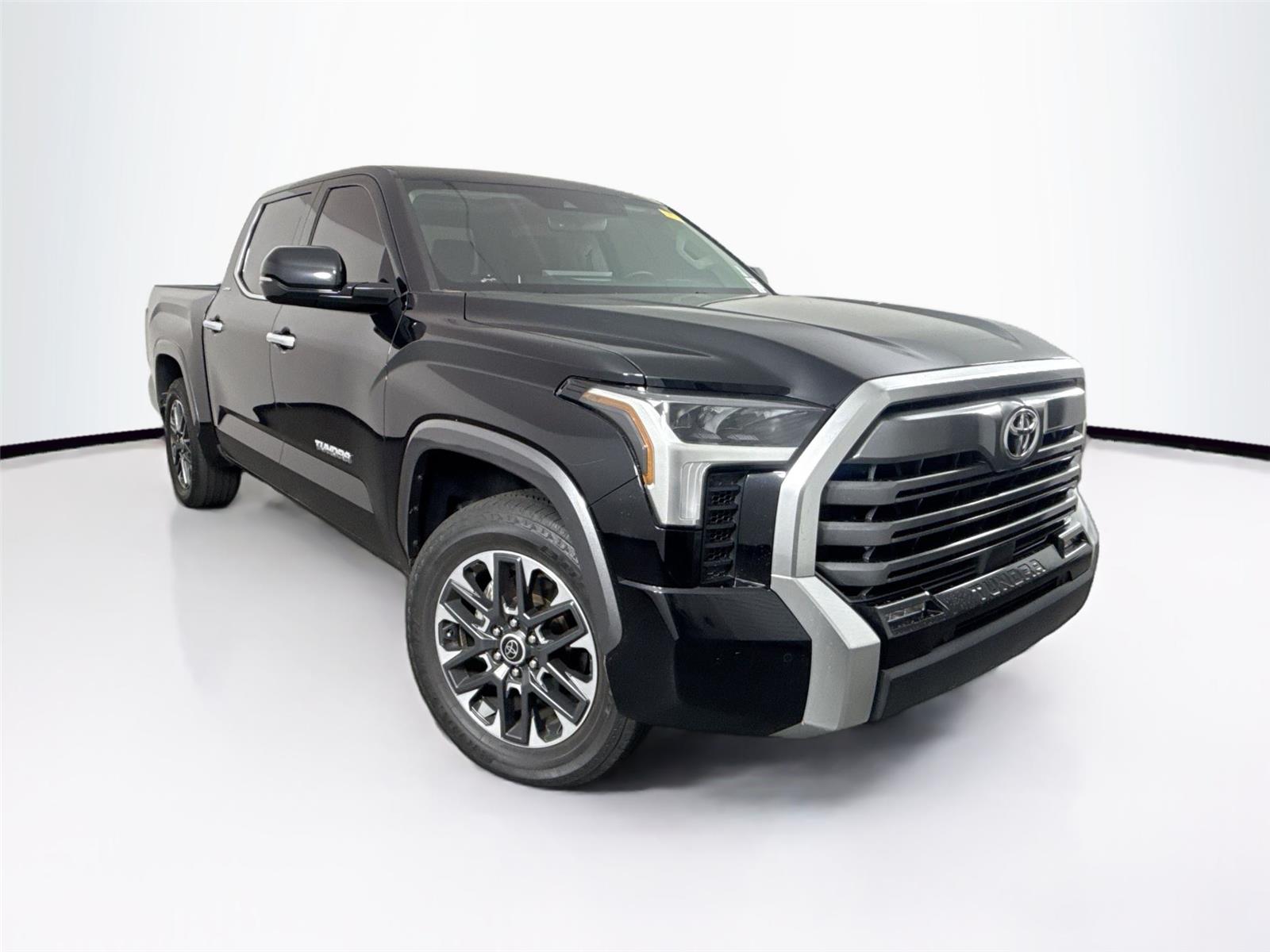2023 Toyota Tundra Limited photo 4