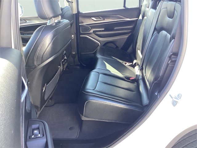 2023 Jeep Cherokee 4xe photo 17