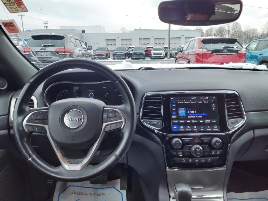 2020 Jeep Grand Cherokee Altitude photo 25