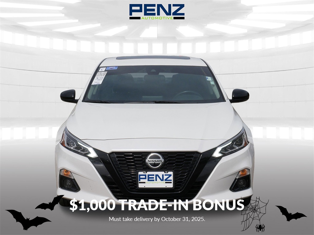 Used 2022 Nissan Altima SR with VIN 1N4BL4CW1NN359980 for sale in Rochester, Minnesota