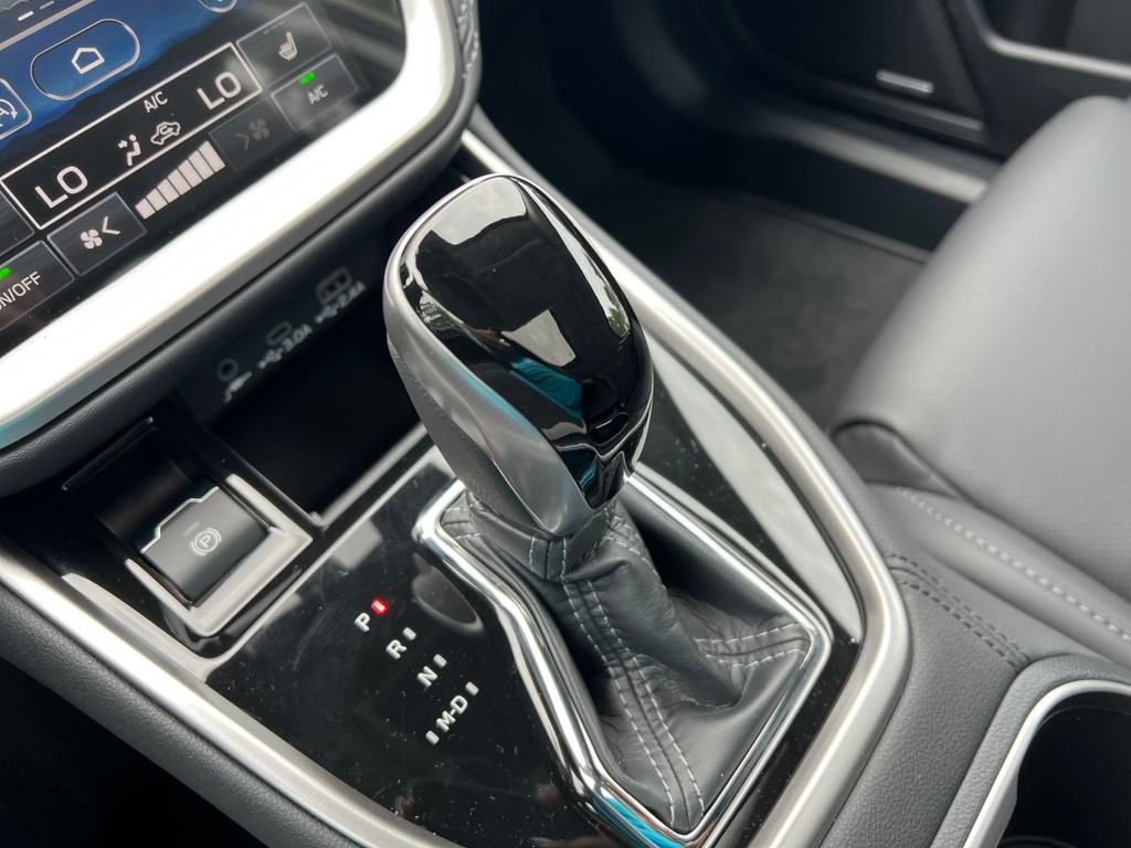 2025 Subaru Outback Limited photo 2