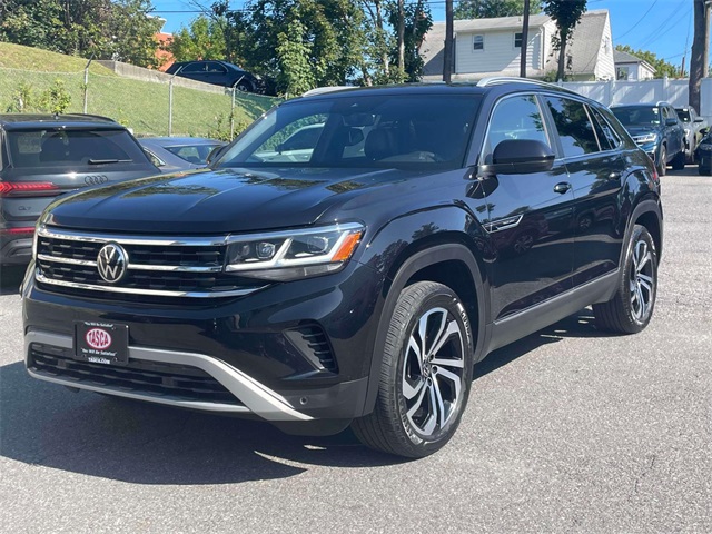 2022 Volkswagen Atlas Cross Sport V6 SEL photo 3