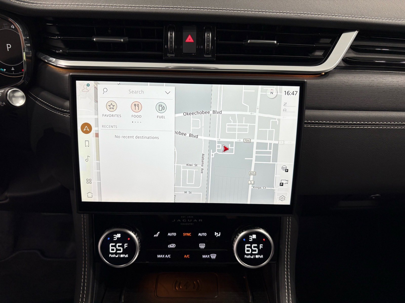 2026 Jaguar F-PACE R-Dynamic S P250 photo 16